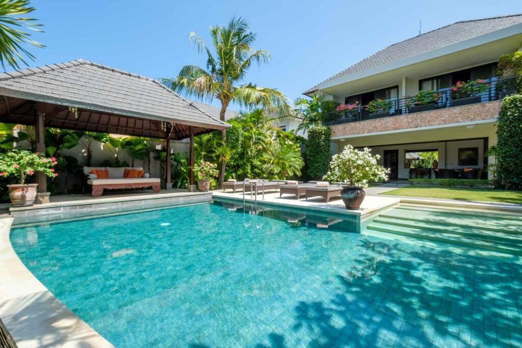 Kejora Beachfront Estate Sanur -Stunning Villa Eleven Exterior foto