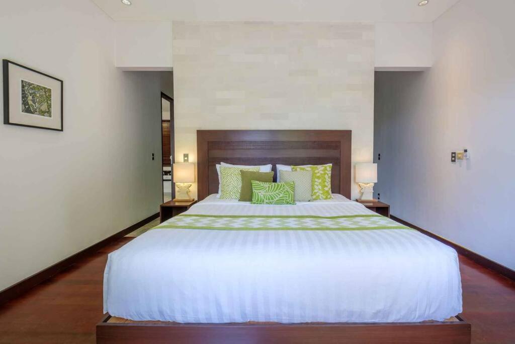 Kejora Beachfront Estate Sanur -Stunning Villa Eleven Exterior foto