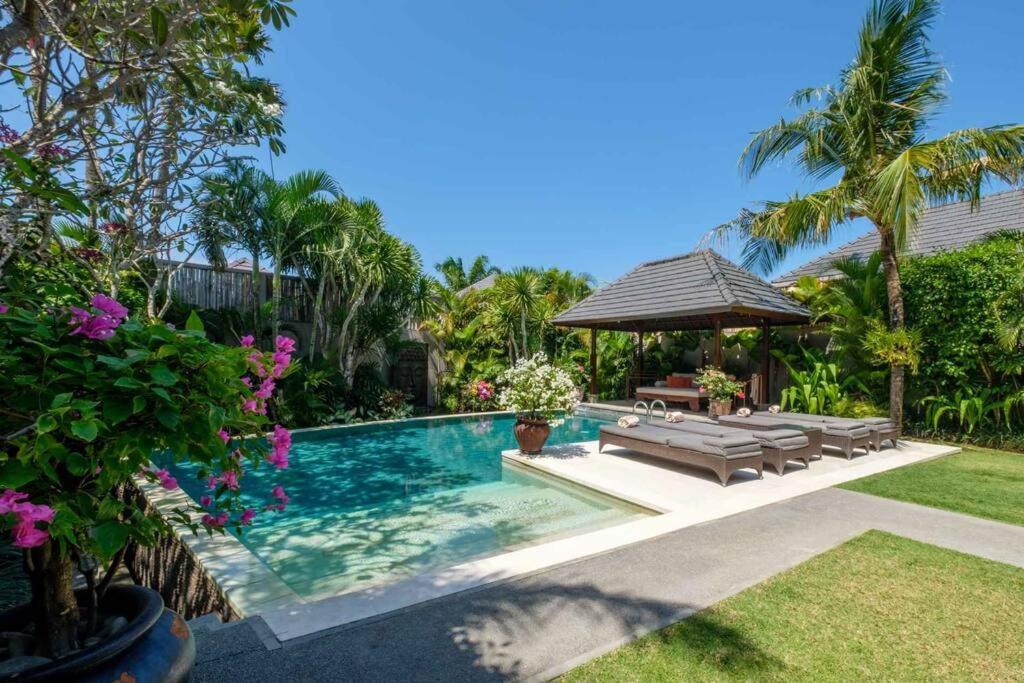 Kejora Beachfront Estate Sanur -Stunning Villa Eleven Exterior foto